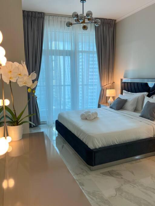 Apartament Deal!!! Brand New 1 Bed In The Heart Of Marina *
