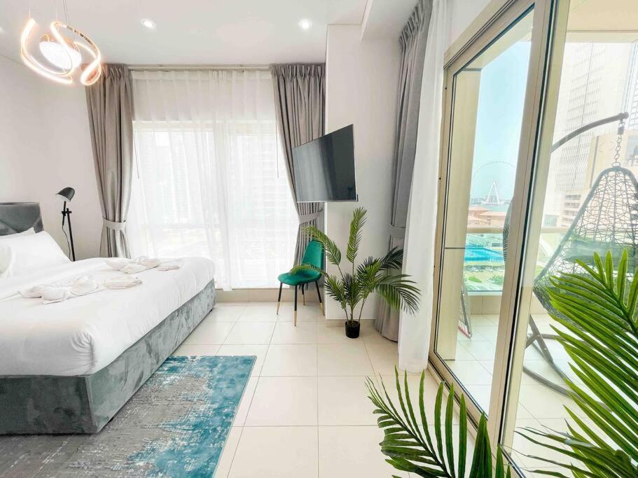 Royal Oceanic In Jbr By Happy Season Dubái