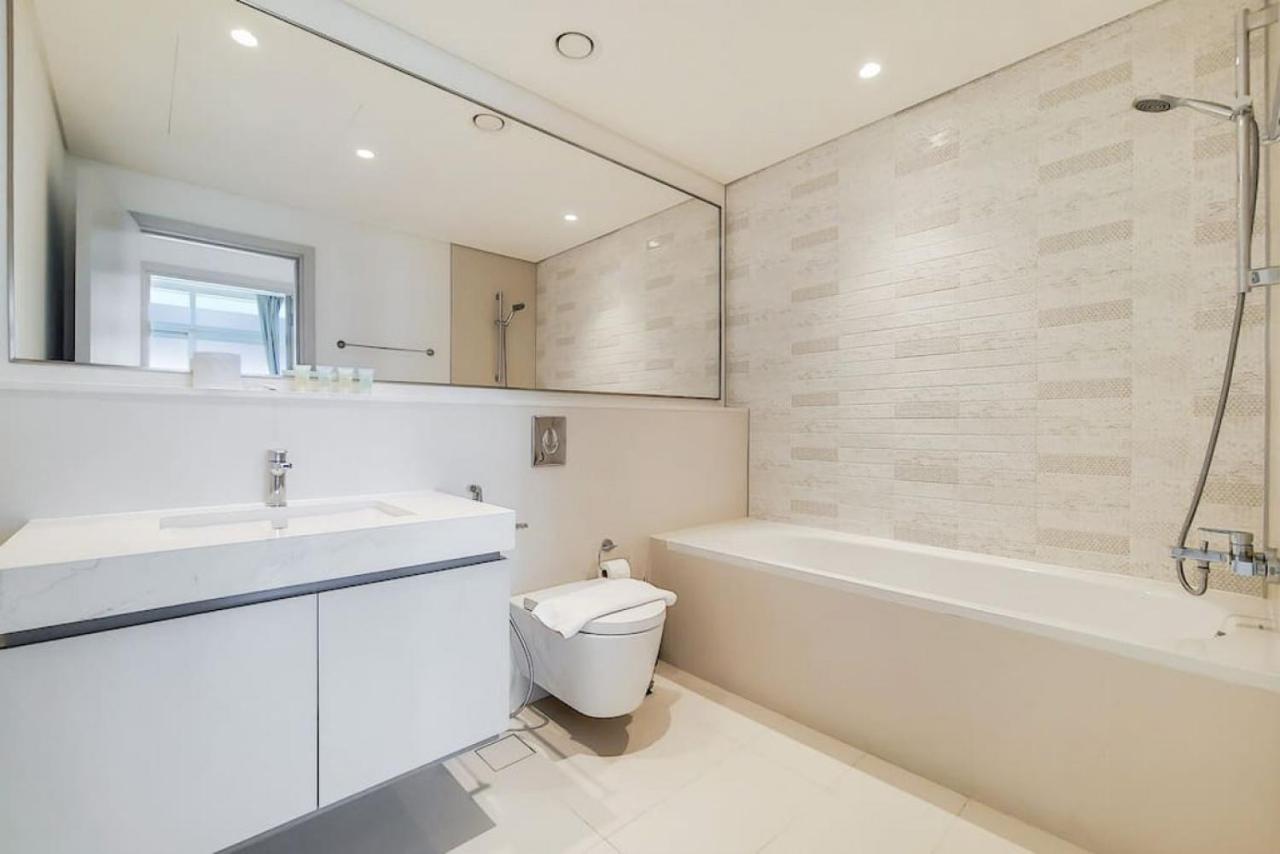 Sunrise Bay 2 - Chic Two Bedroom Appartement