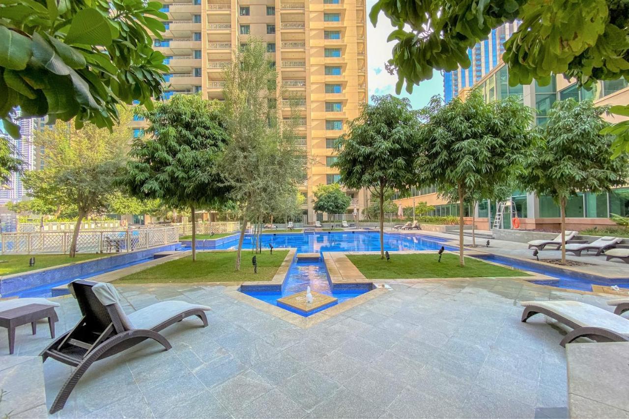 Apartemen Luxury Burj Khalifa & Fountain View Apt Downtown Dubai