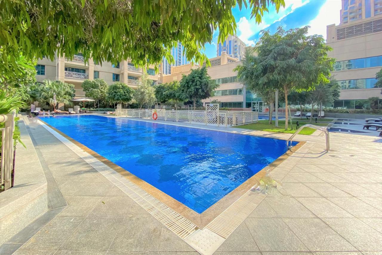 Luxury Burj Khalifa & Fountain View Apt Downtown Apartemen