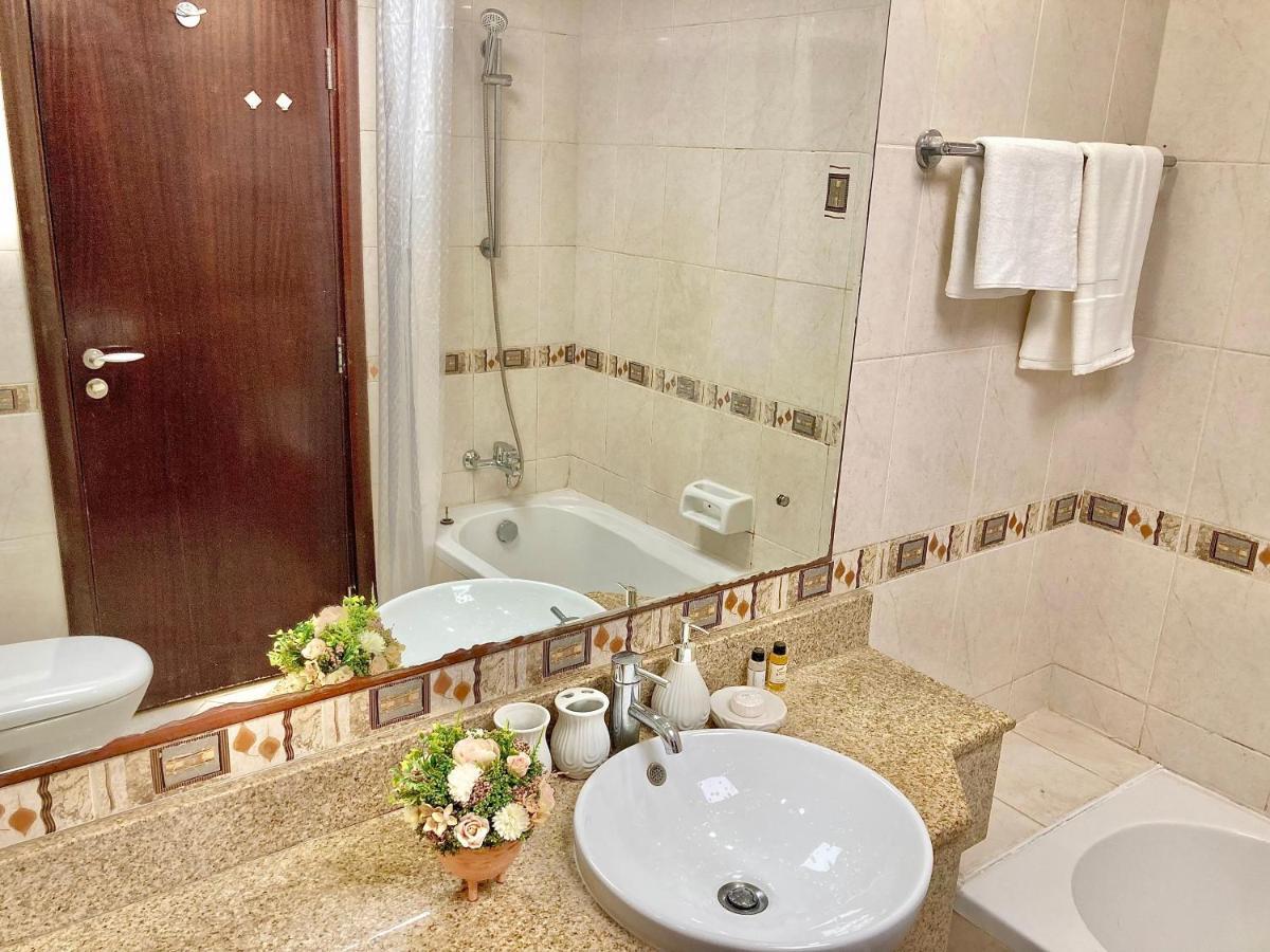 White Sage - Lakefront Amidst Parks With Access Appartement Dubai