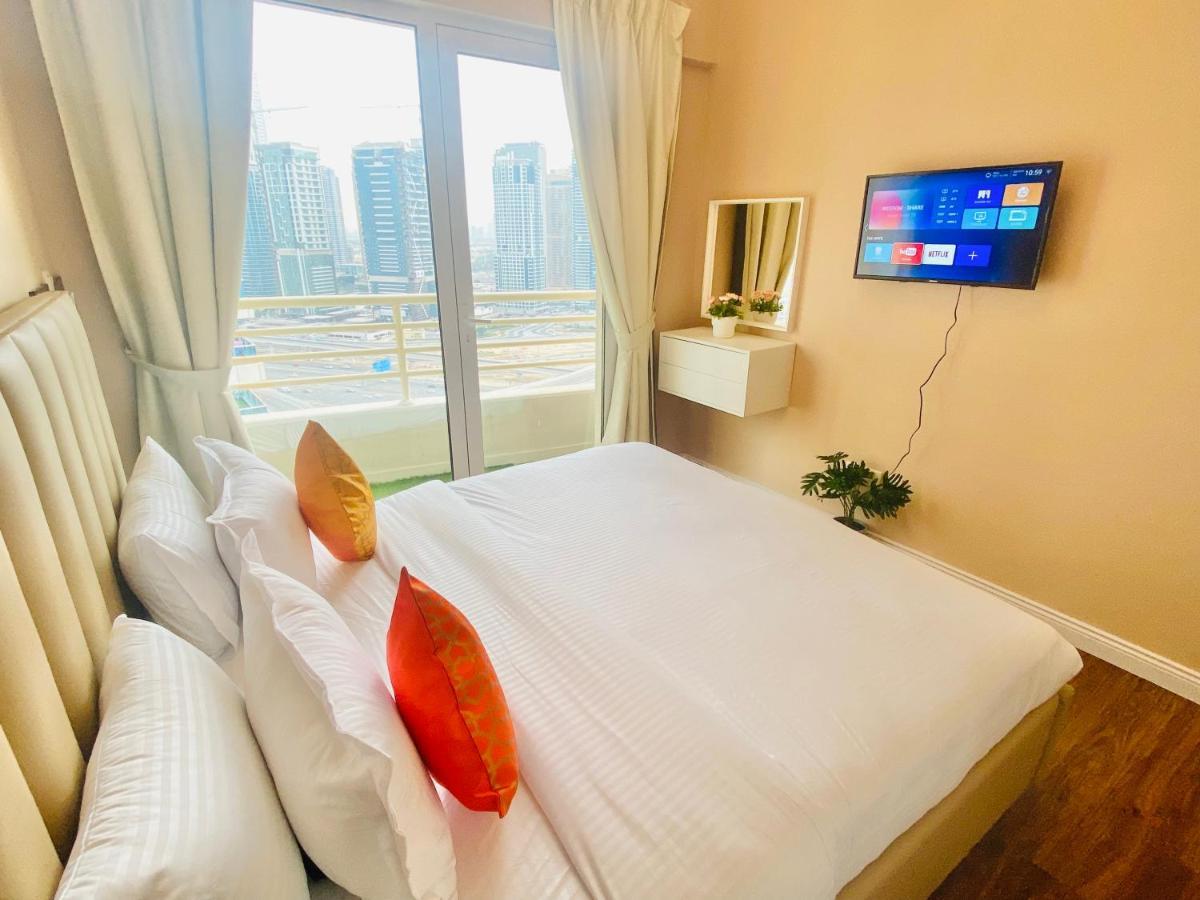 Manchester Galaxy - 2br In Marina Apartamento Dubái
