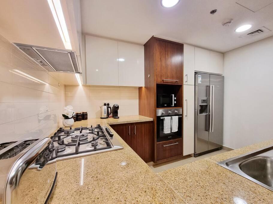 Spectacular Downtown T1-34 Apartment Dubai