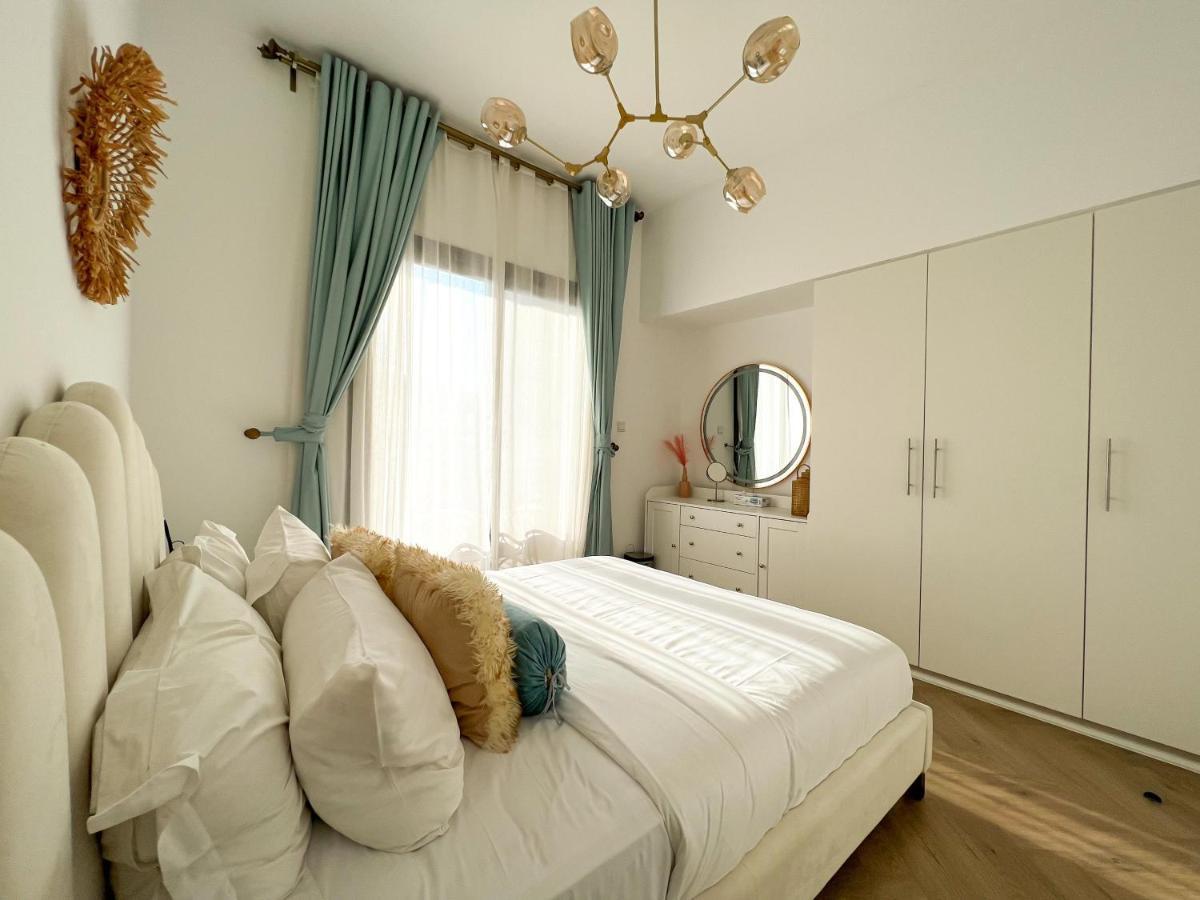 Bright And Spacious 2 Bedroom With Private Balcony Apartamento