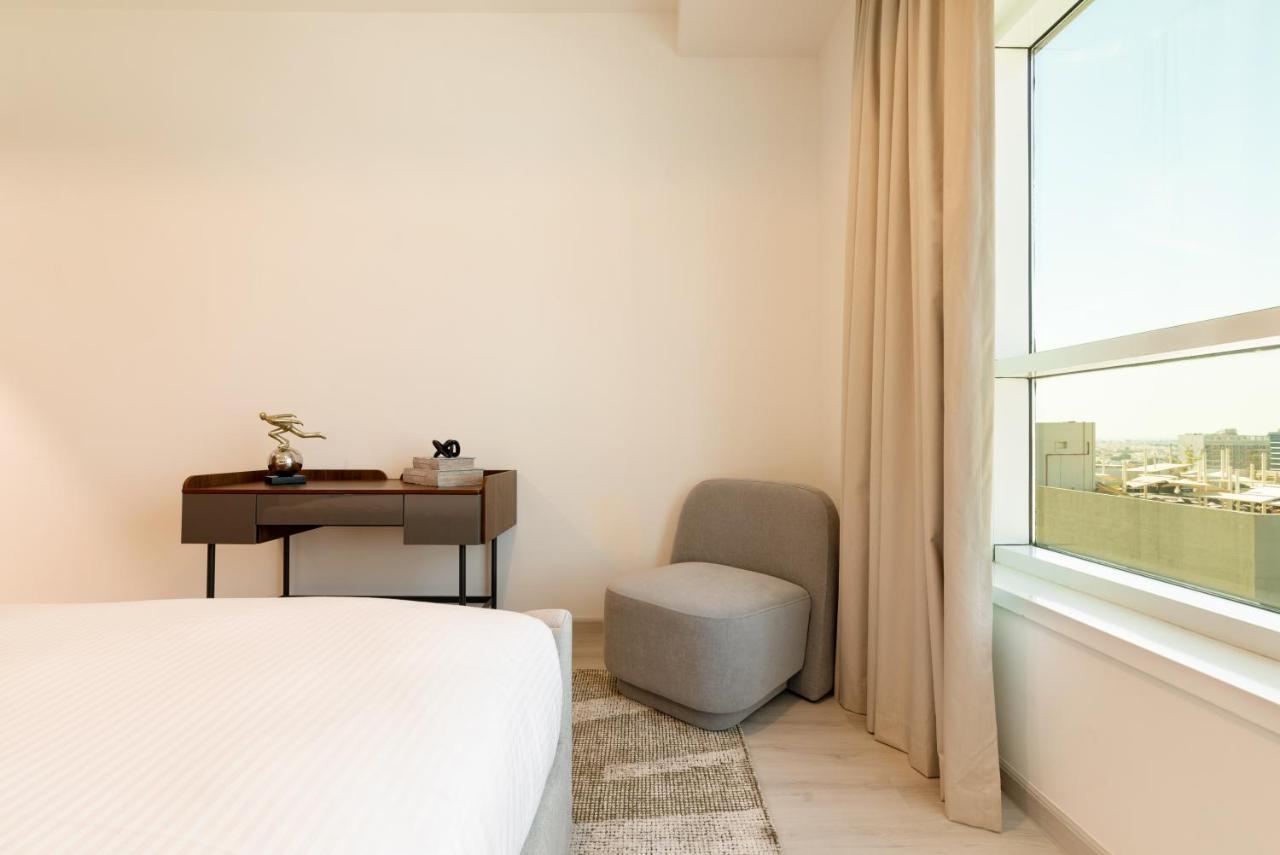 Maison Privee - Millennium Executive Tower Apartment
