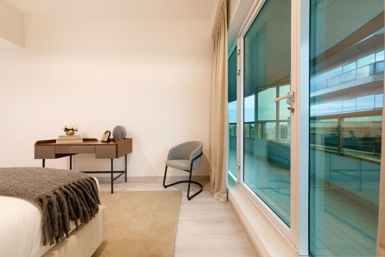 Maison Privee - Millennium Executive Tower *