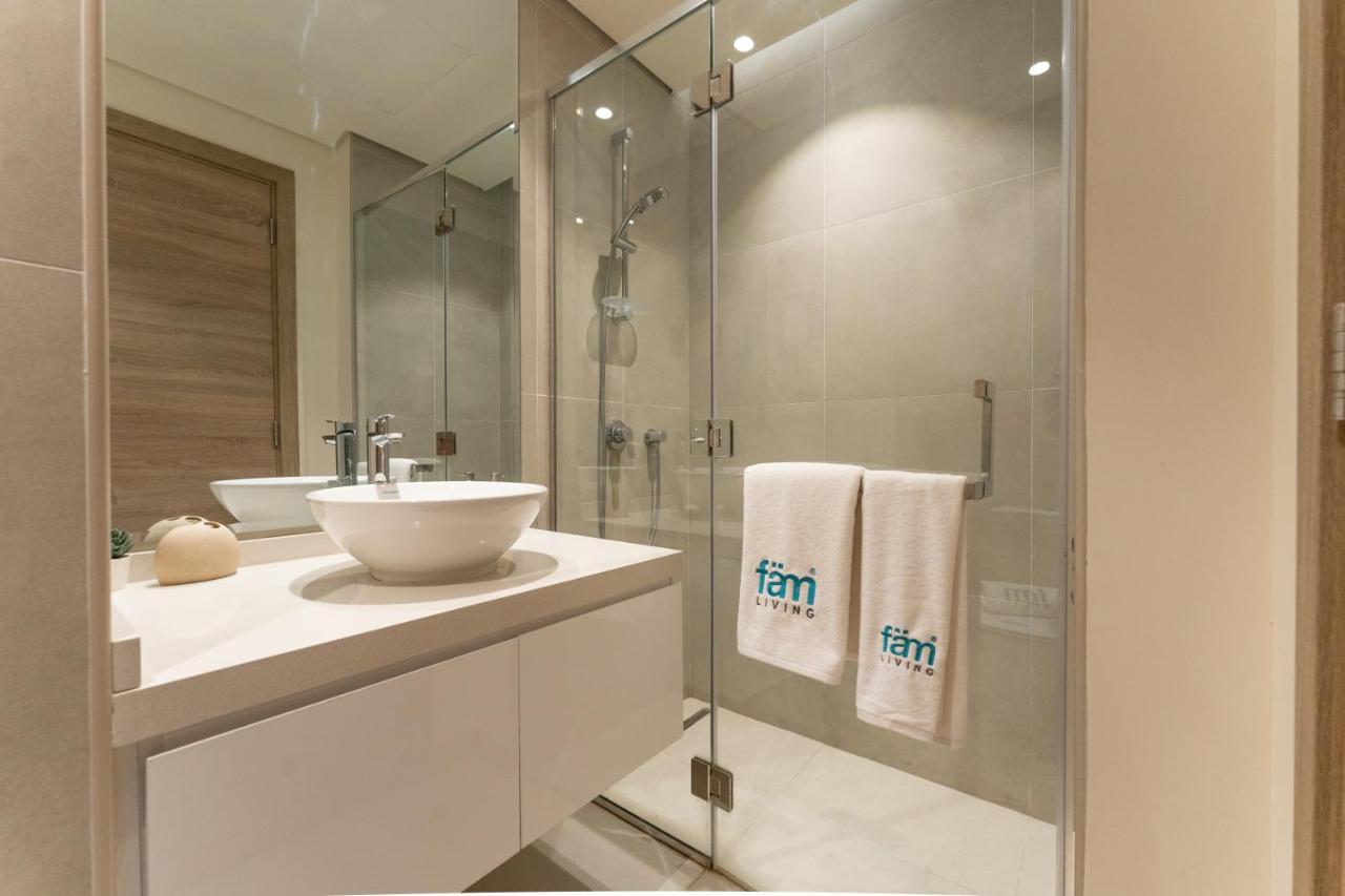 Fam Living - Marina Marvel - With Breathtaking Views In One Tower * Dubai