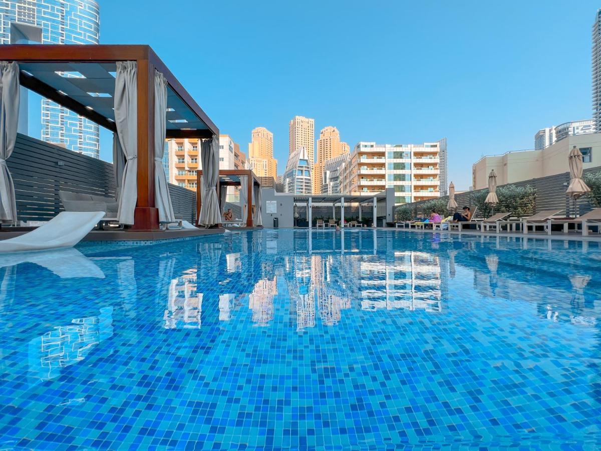 Fam Living - Marina Marvel - With Breathtaking Views In One Tower *