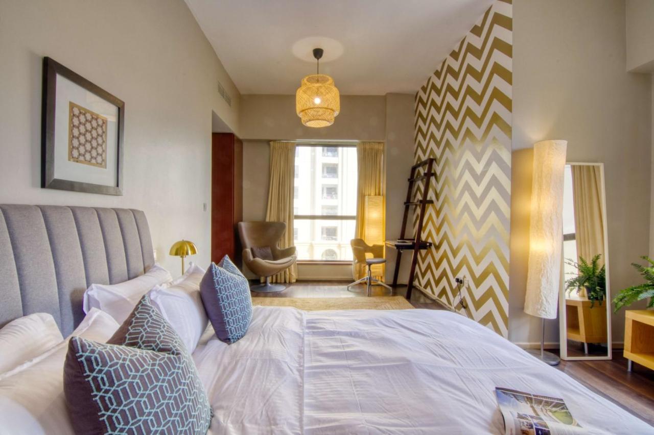 Alluring 2-br Apt Near Beach At Sadaf 1 With Marina View
