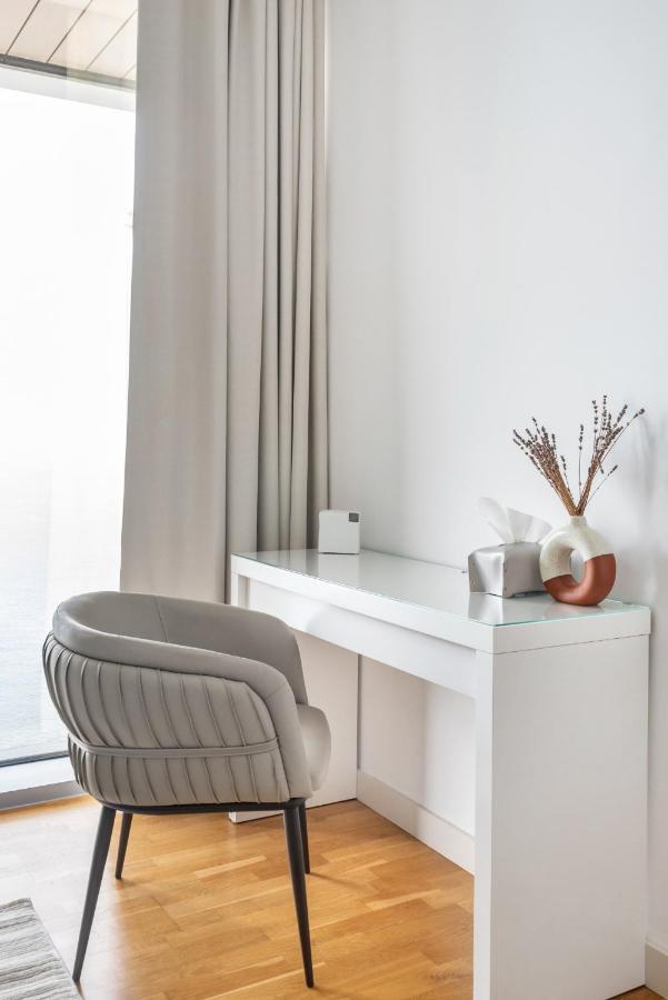 Welcome - Bluewaters Brand New 2-bedroom *