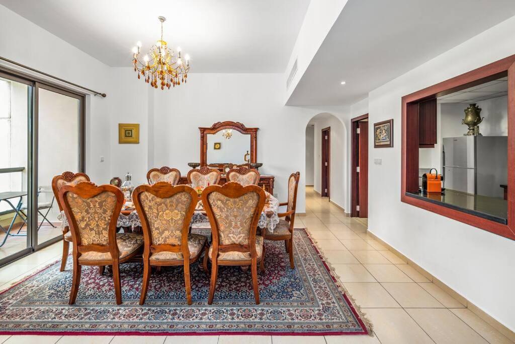 Spacious 4-bed In Jbr Rimal With Access To Beach! Dubái