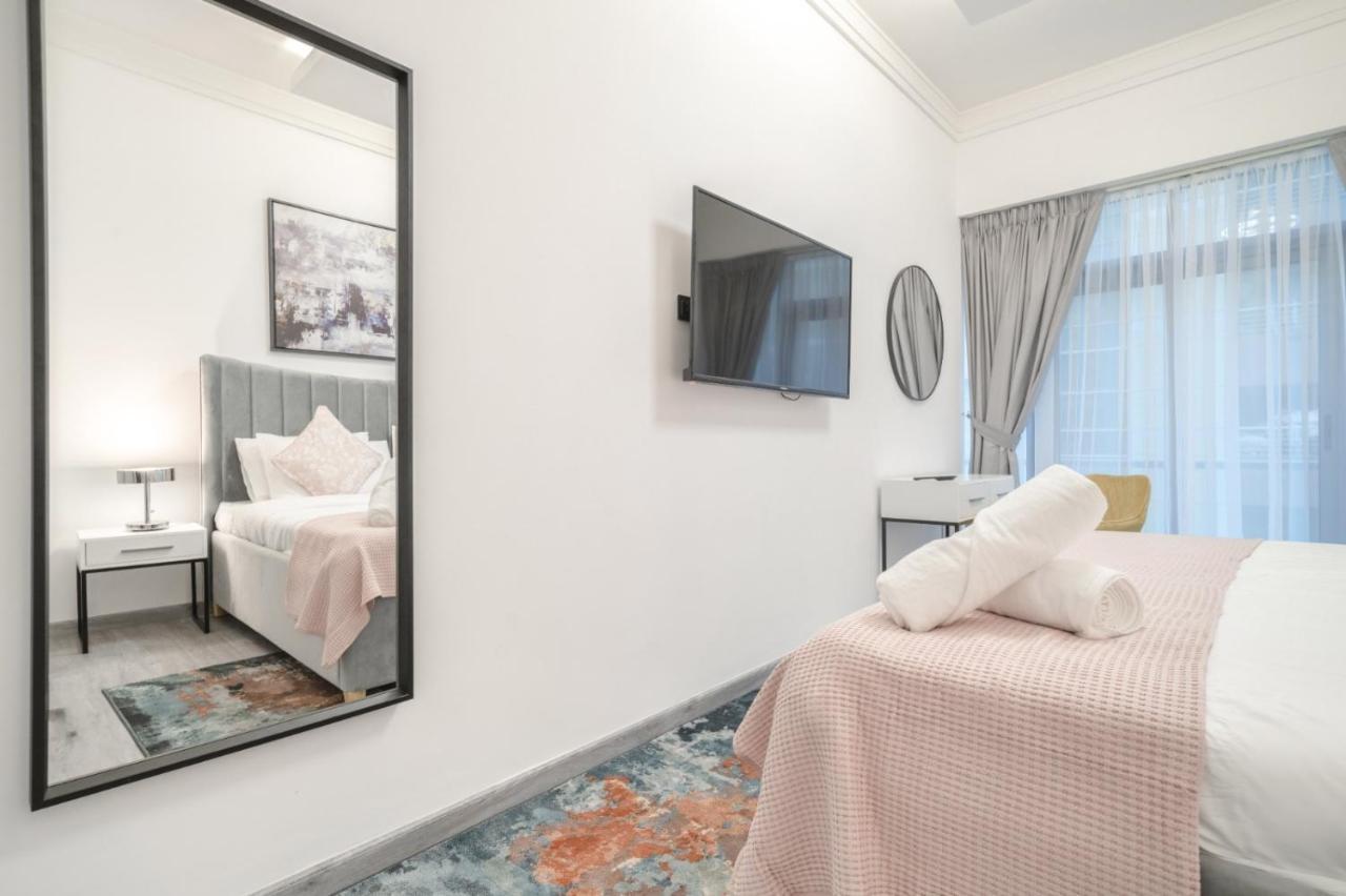 Boutique Luxury Living Near Palm Jumeirah Apartamento *