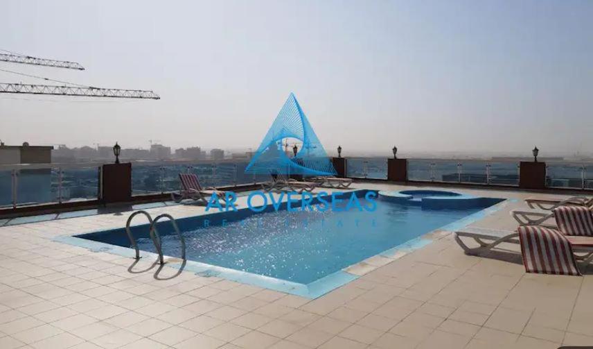 Private With Swimming Pool, Sauna, Jacuzzi & Steaming *