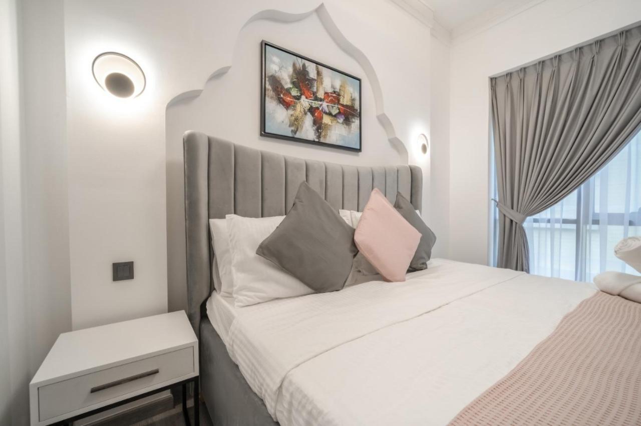 Boutique Luxury Living Near Palm Jumeirah Apartamento