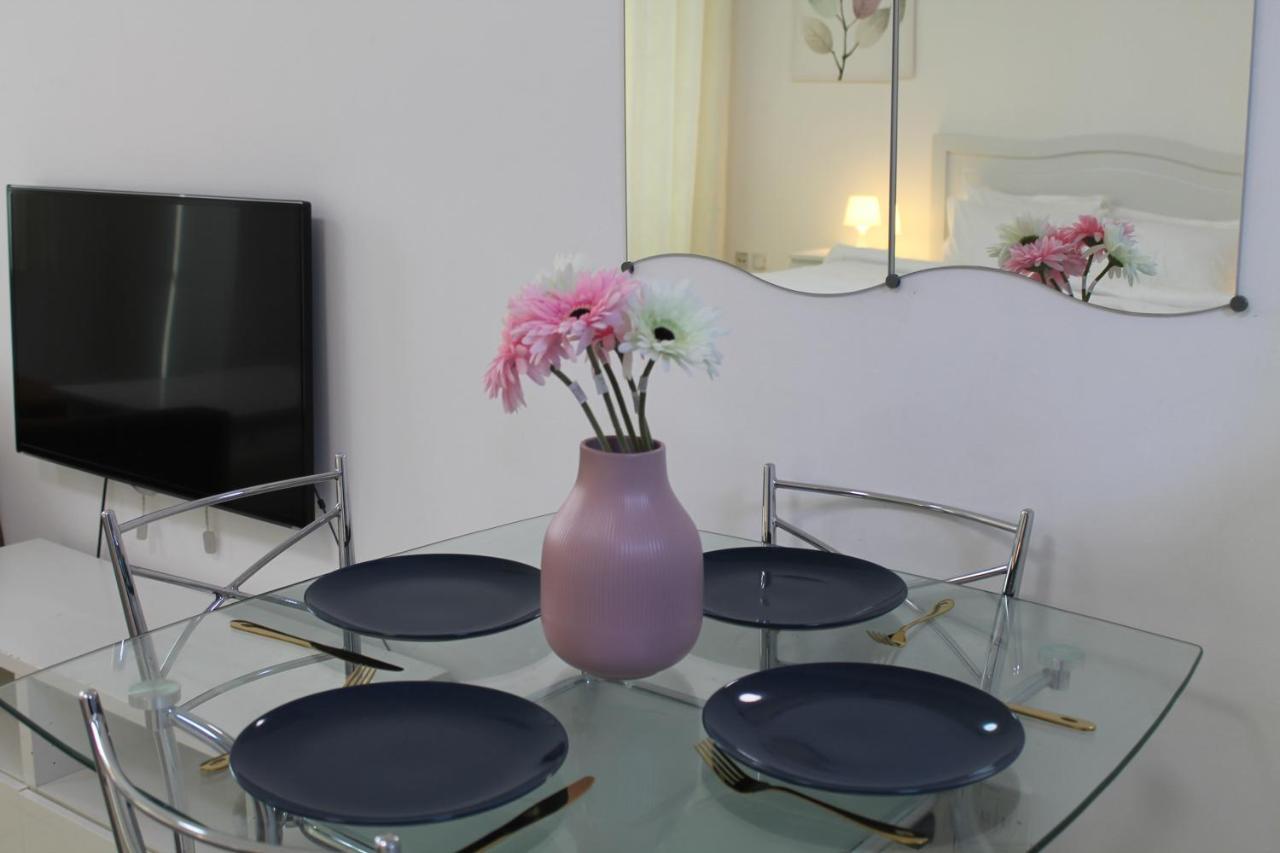 Bright, Spacious And Cozy Appartement Dubai