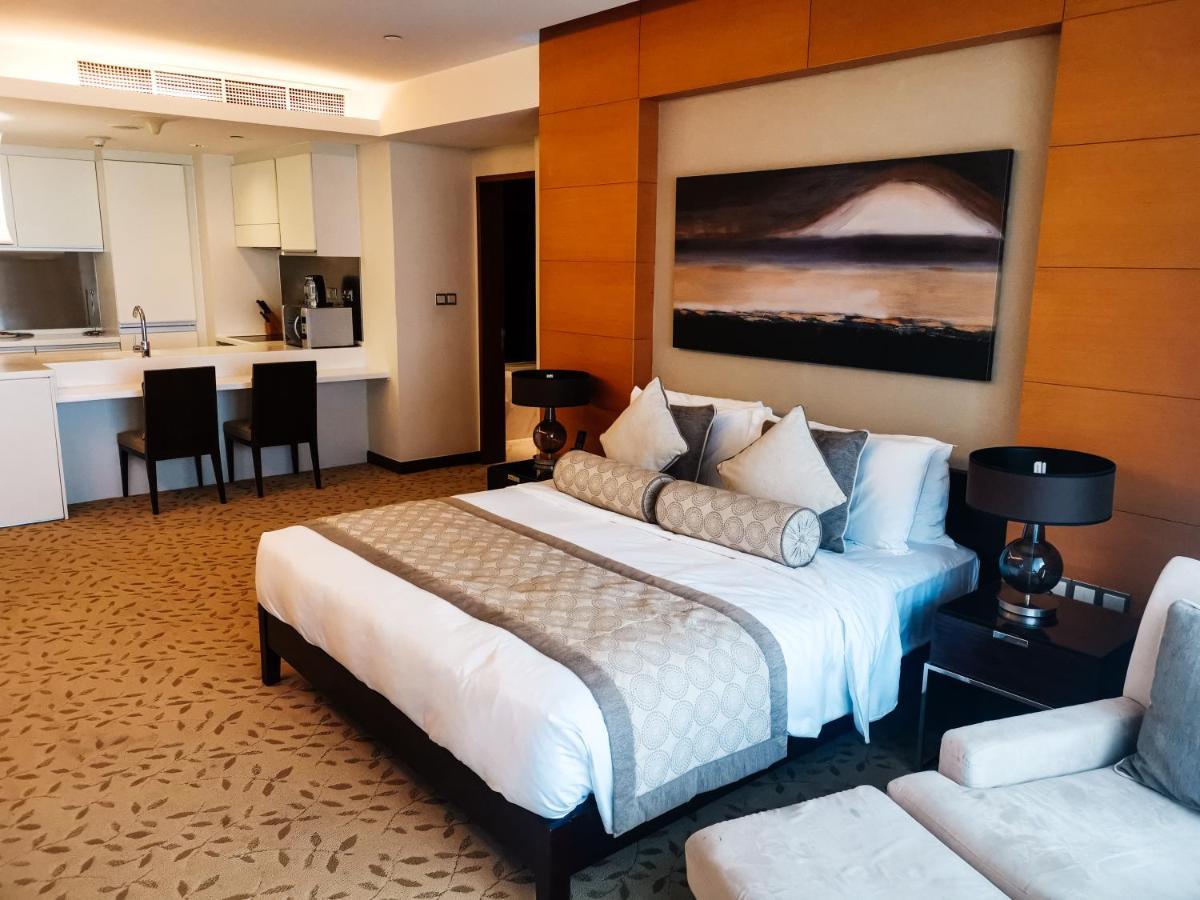 Address Mall, Studio By Suitestay Apartment