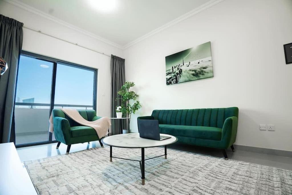 Luxury With Full Marina Views And Swimming Pool Appartement