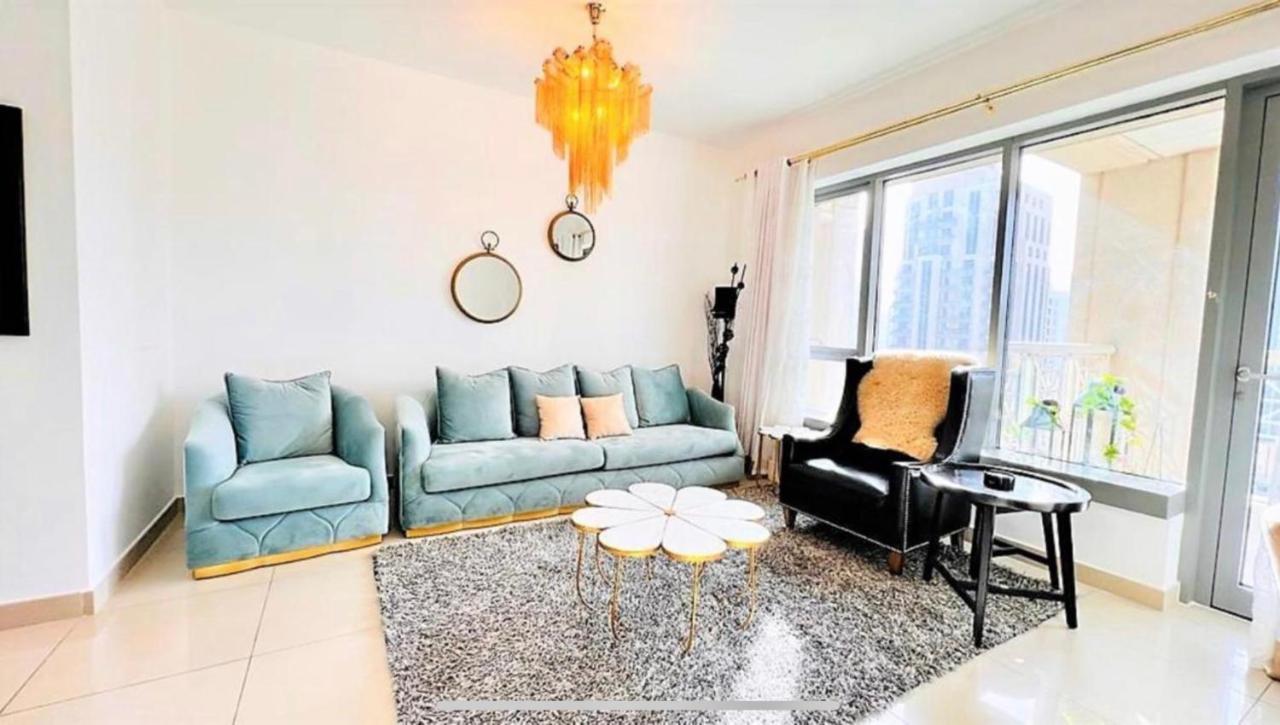 Lägenhet Lovely 1 Bedroom Luxury Next To Burj Khalifa!! 24hr Concierge, Gym, Pool & Netflix - 29 Burj Boulevard In The Heart Of Downtown