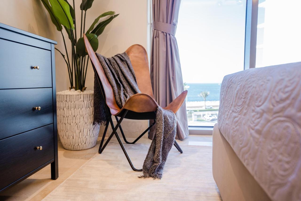 Luxurious Palm Jumeirah With Sea Views * Dubái