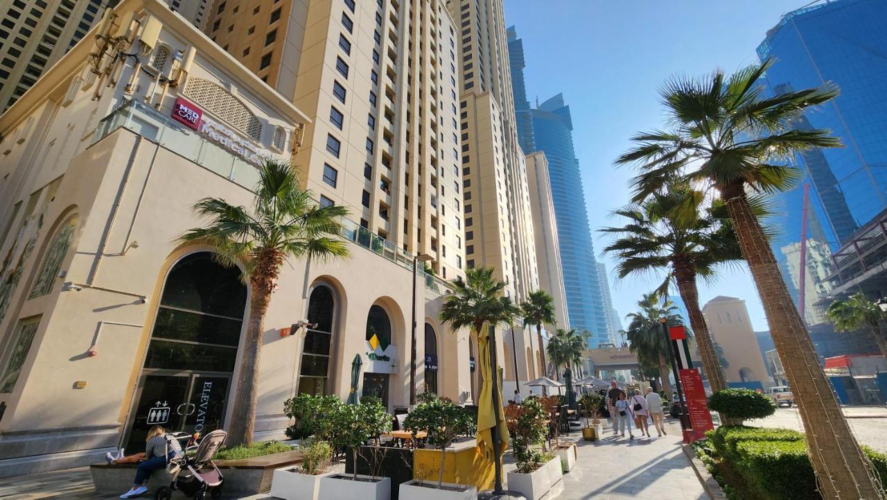 Lägenhet Luxury Sea View Beachfront 3 Bedroom Apt, Jbr