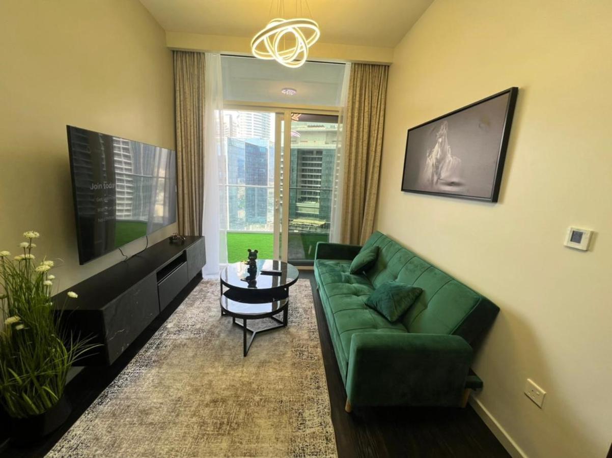 Luxury 2 Bedroom With Burj Khalifa View Lägenhet