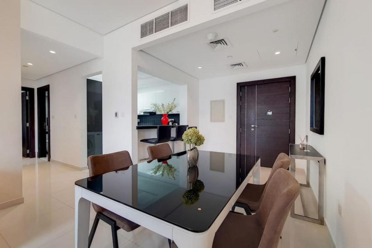 Silverene Tower B, Marina - Vibrant Two Bedroom Dubái