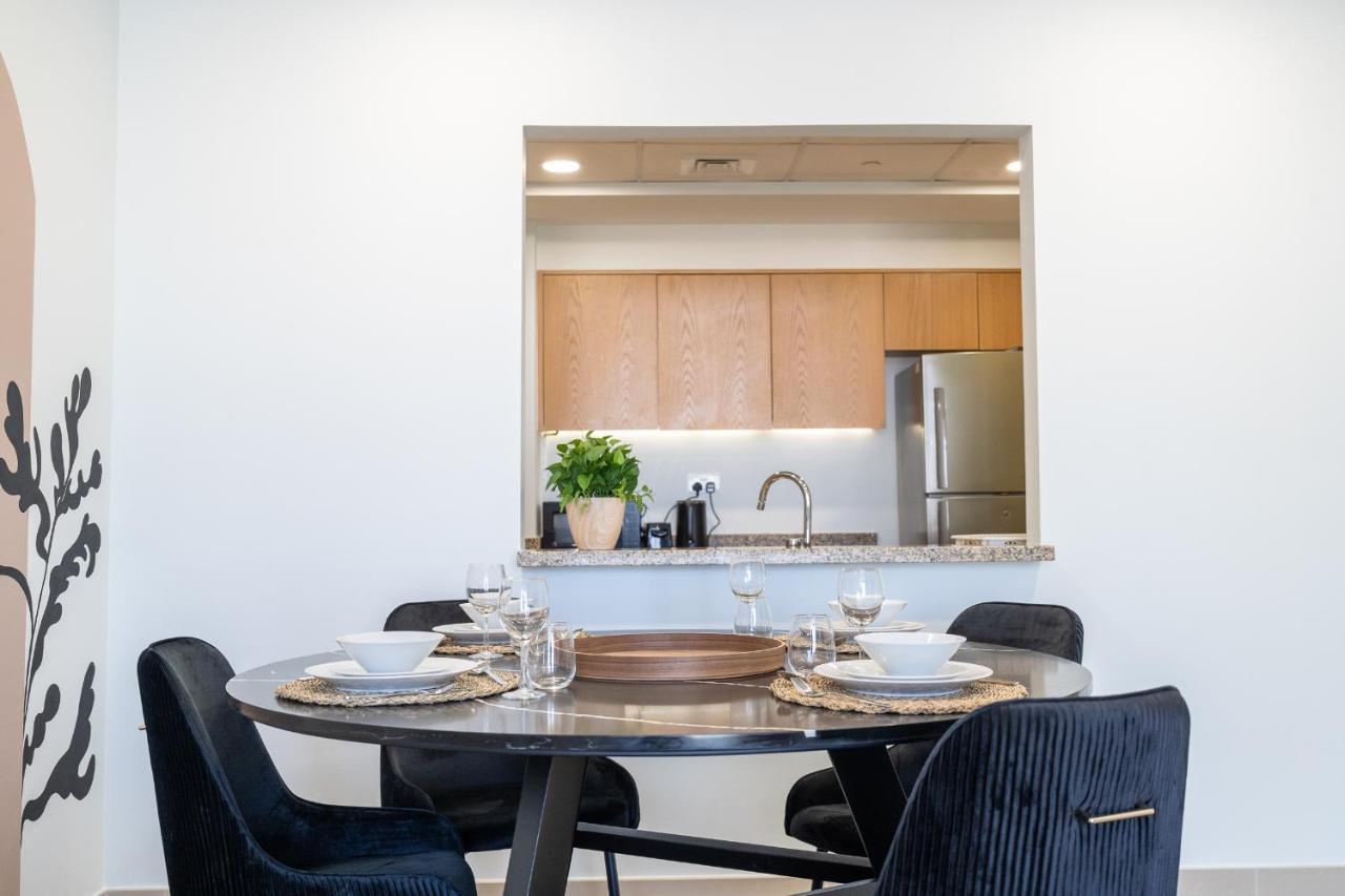 Luxe & Modern Two Bedroom Downtown - Close To Burj Khalifa & The Mall By Sojo * Dubái