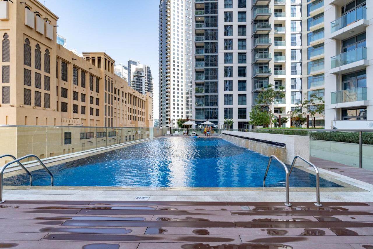 Apartament Luxe & Modern Two Bedroom Downtown - Close To Burj Khalifa & The Mall By Sojo *