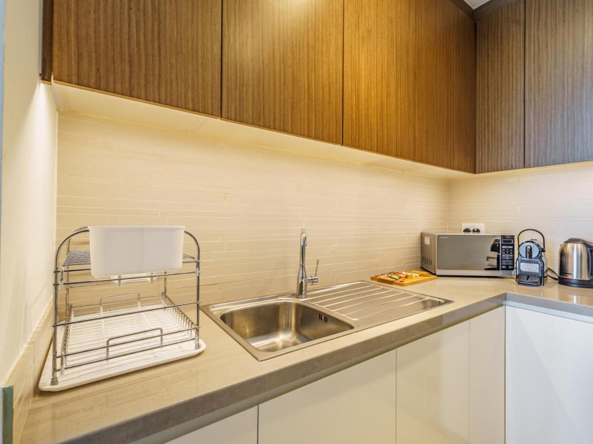 Marvelous 1br With Beautiful Marina View *