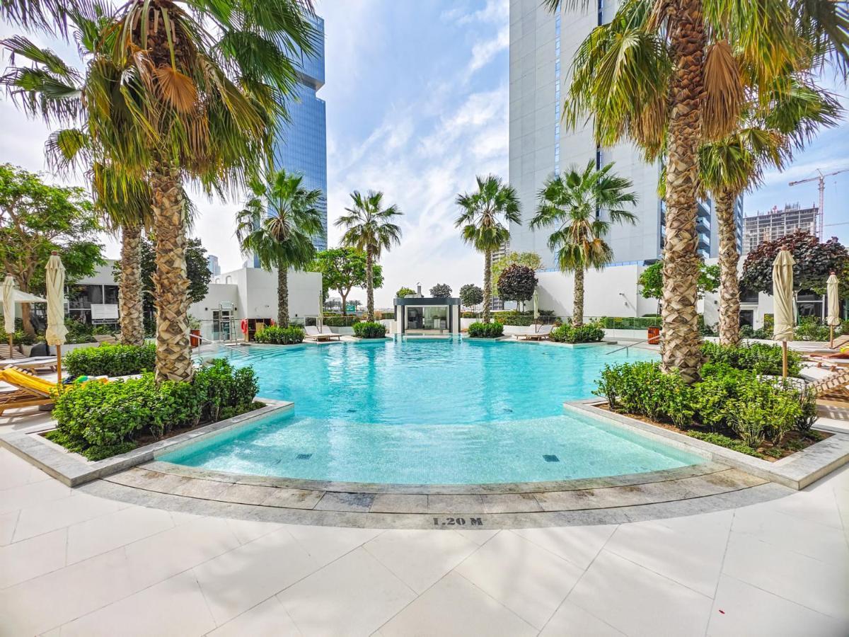 Appartement Luxury With Pool View In Vibrant Community