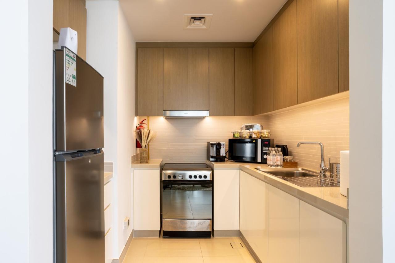 Waves Holiday - Waterfront With Breathtaking Sea Views * Dubai