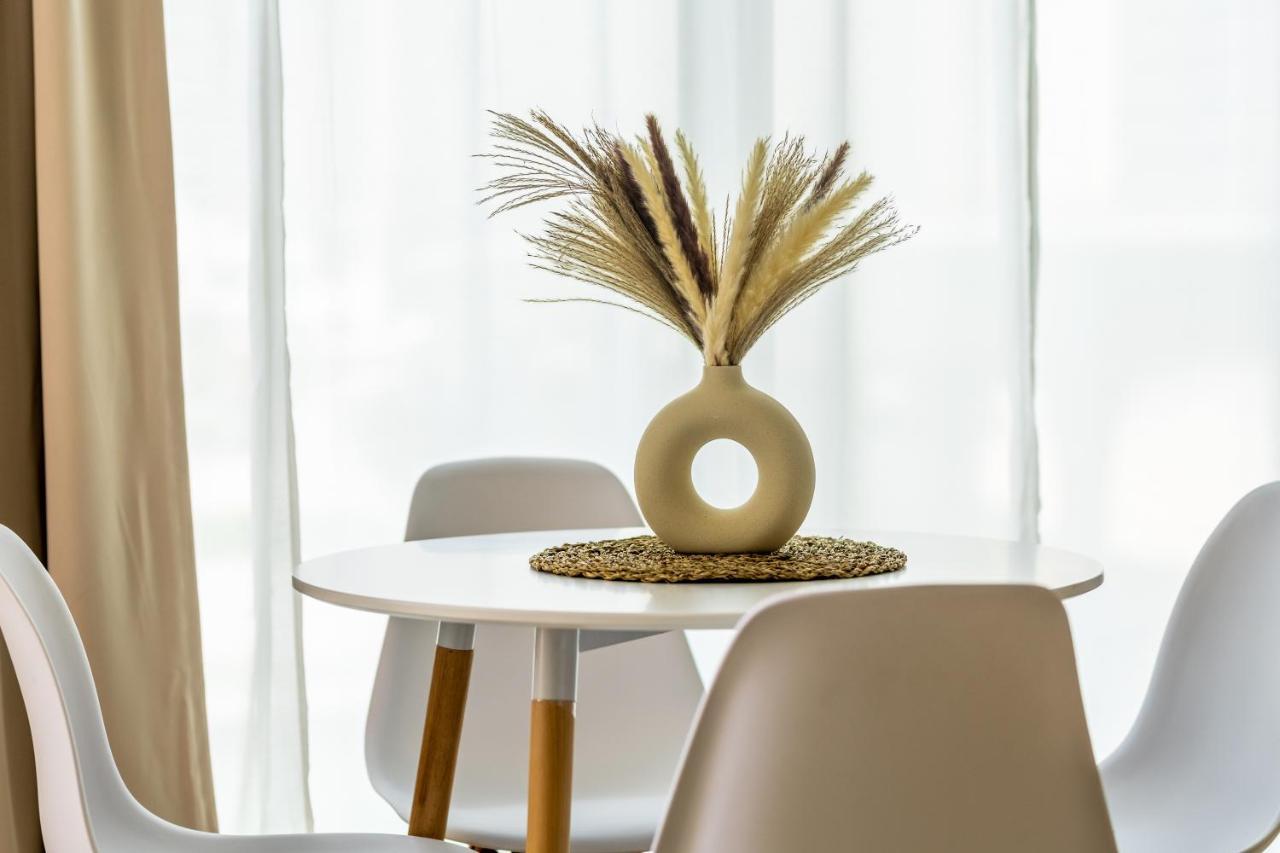 Apartamento Waves Holiday - Waterfront With Breathtaking Sea Views