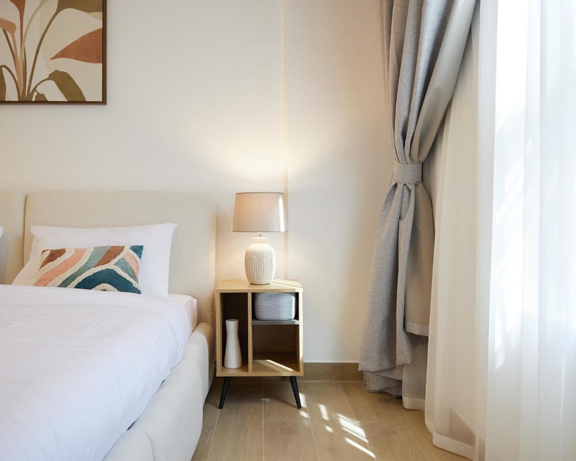 Stunning One Bedroom In Port De La Mer Apartemen *