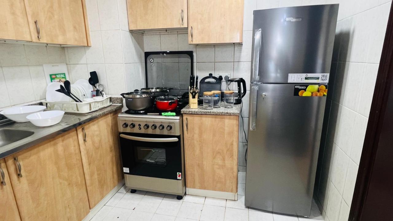 Appartement Newly Furnished Cozy One Bed 2 Bathroom View Dubai