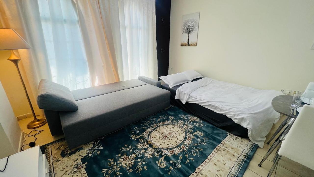 Appartement Newly Furnished Cozy One Bed 2 Bathroom View *