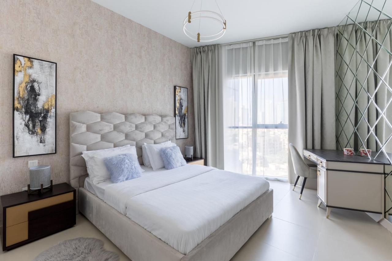 Brand New Apartment! Panoramic Burj Khalifa View! Dubai