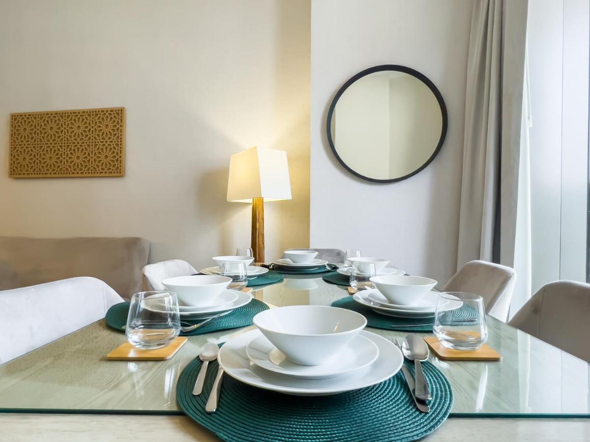 Fam Living - Marina - Steps Away From The Beach * Dubái
