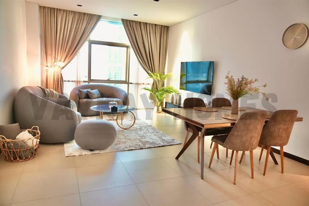 Vibe Luxury Service Apartment *