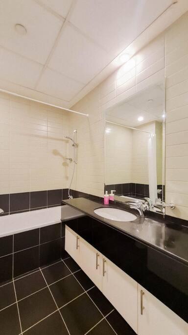 Apartment Marina Heights, 2 Bedroom Dubai