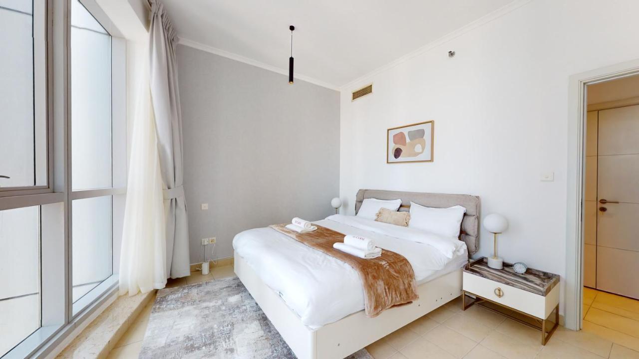 Hébergement de vacances Tt48 Unique 2br, Sea View, Torch Tower Dubaï