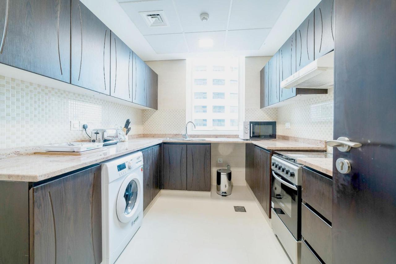Oyo 558 Najma Tower 2br Dubai