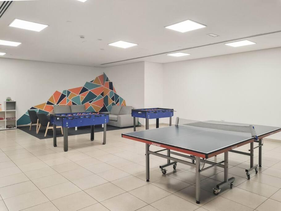 Marina Heights, 2 Bedroom Apartment *