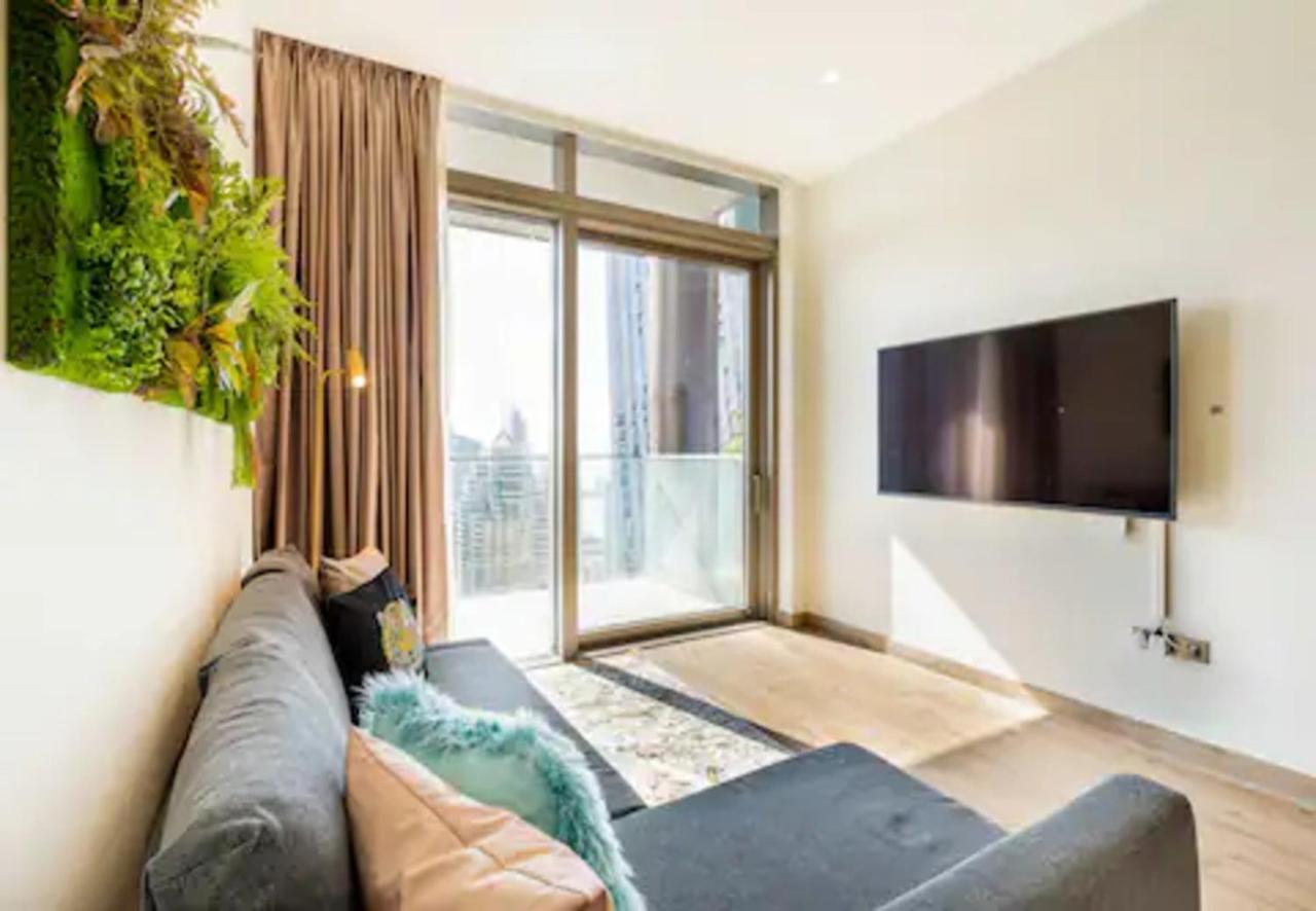 Mesmerizing 1br Full Marina View At Marina Gate Apartamento *