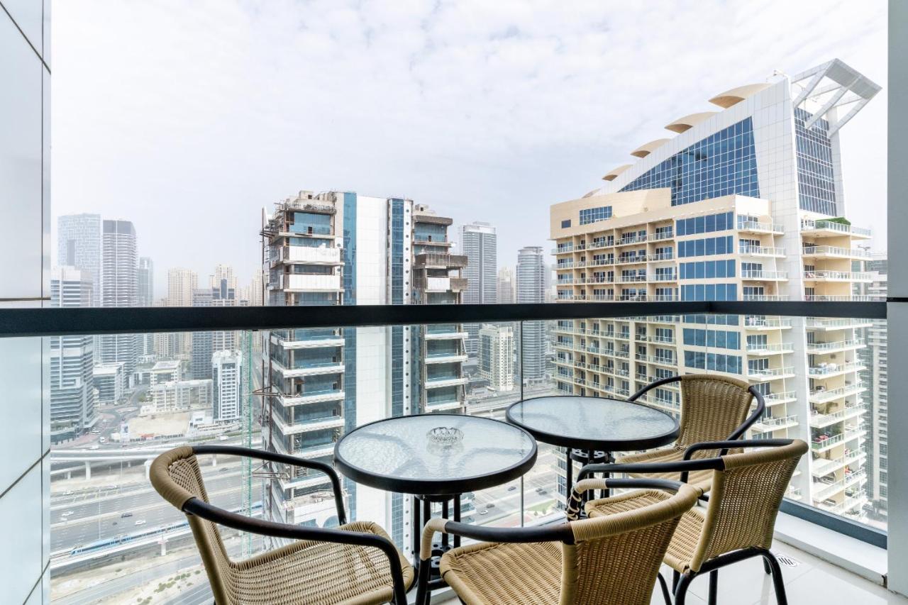 Scenic View 2br Near Metro In Cluster A, Jlt - Allsopp&allsopp Dubái