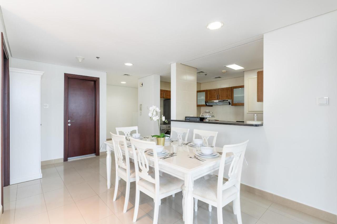 Scenic View 2br Near Metro In Cluster A, Jlt - Allsopp&allsopp * Dubái