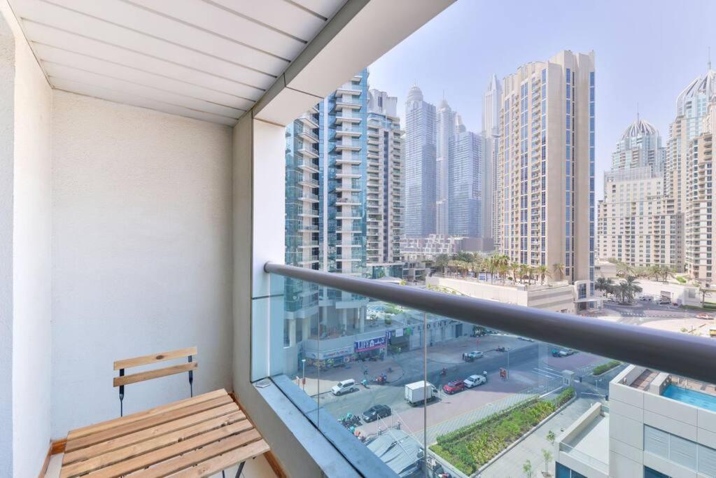 Diamond 3 In Marina Apartment Dubai