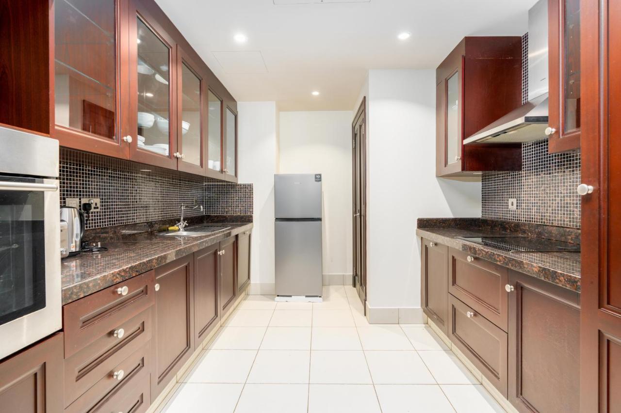 Burjside Rehan Retreat-1br Near Mall