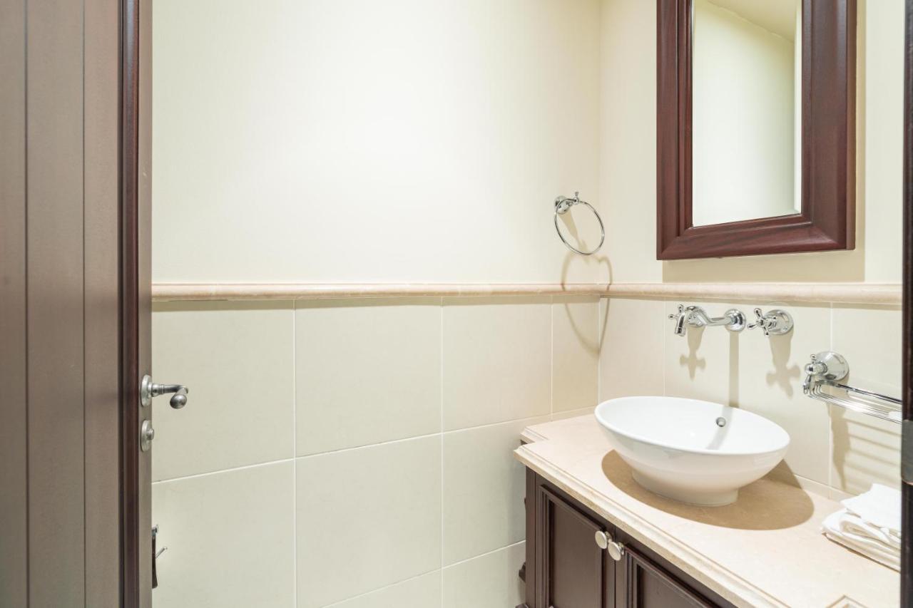 Holiday home Burjside Rehan Retreat-1br Near Mall Dubai