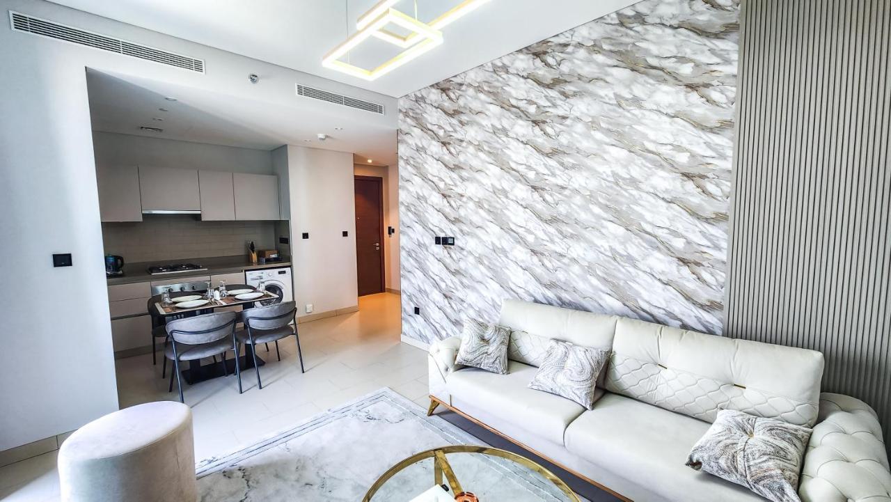 By Latinem Luxury 2br Holiday Cvr A605 Near Burj Khalifa Lägenhet